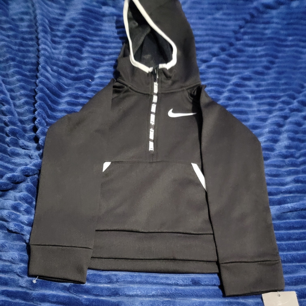 Boys Nike hoodie pull over